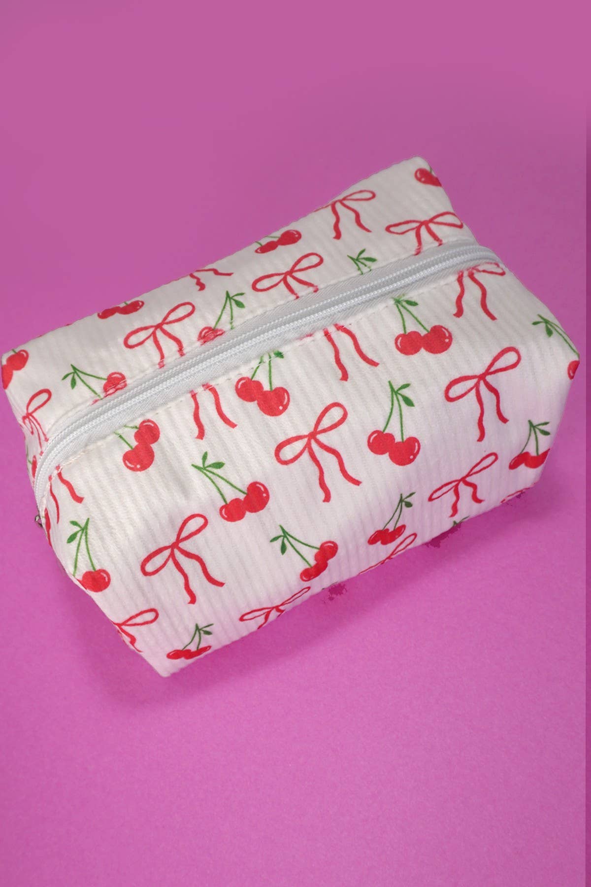Cosmetic bag