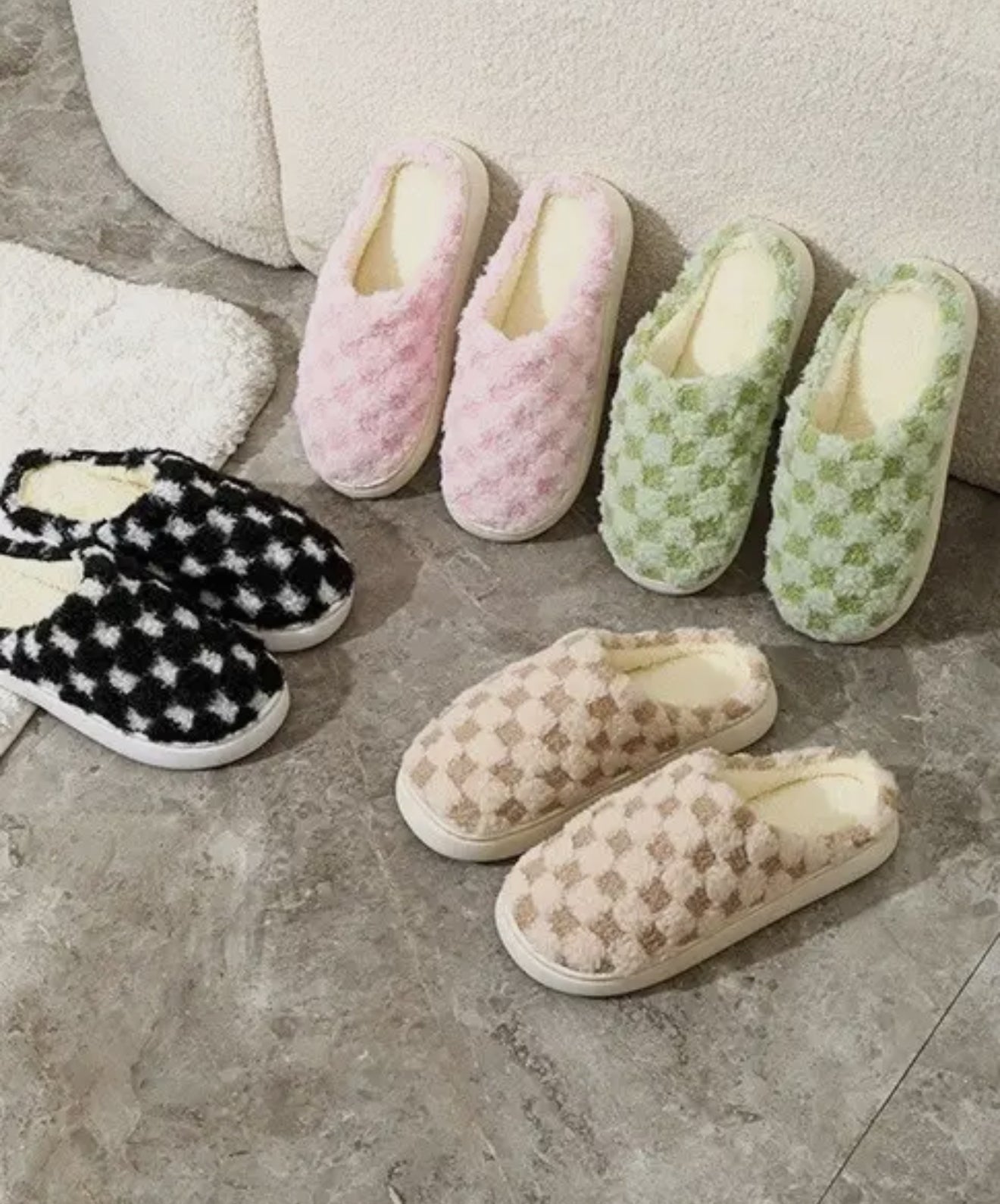Checkered cozy slippers