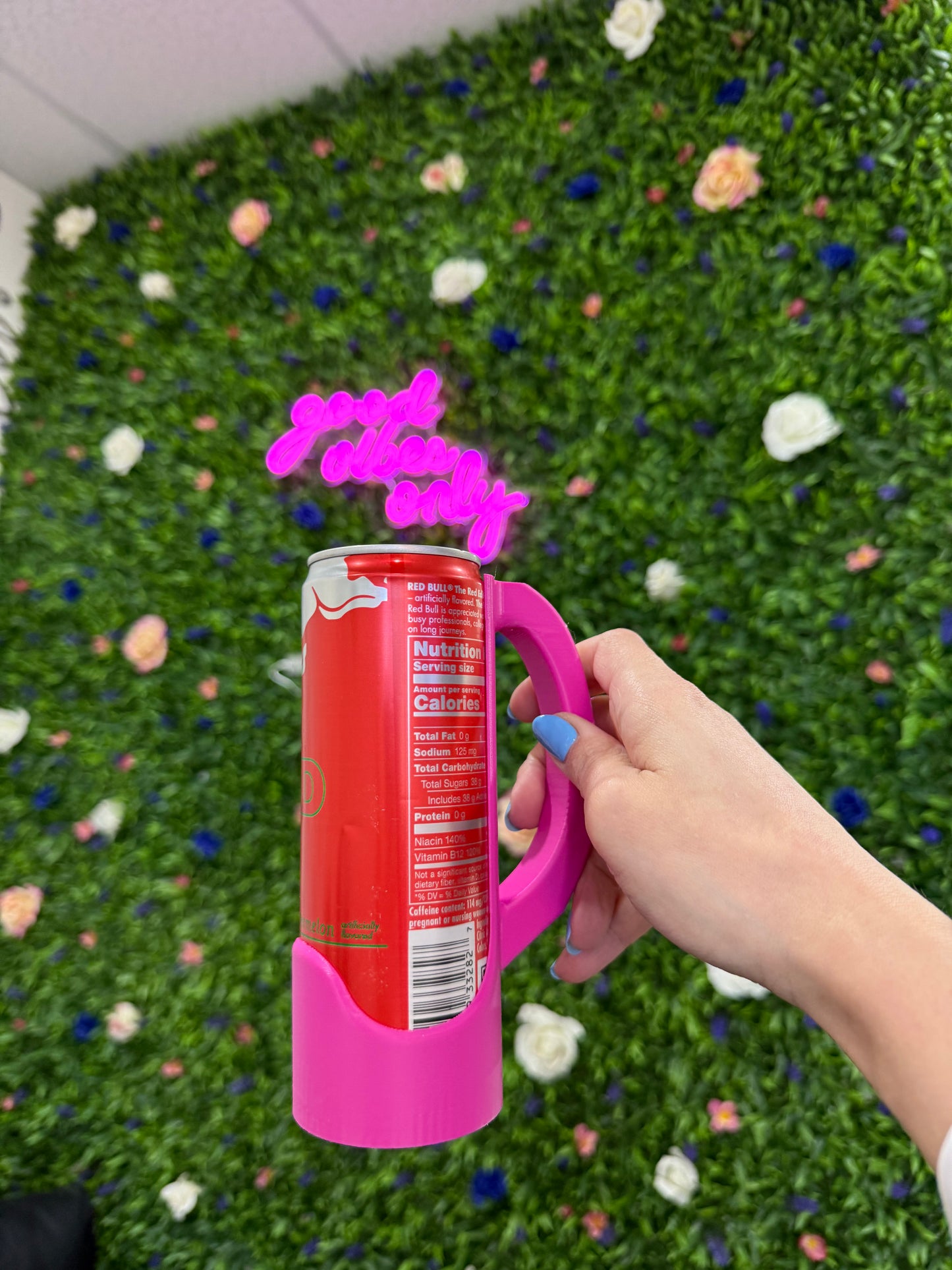 Skinny can holder