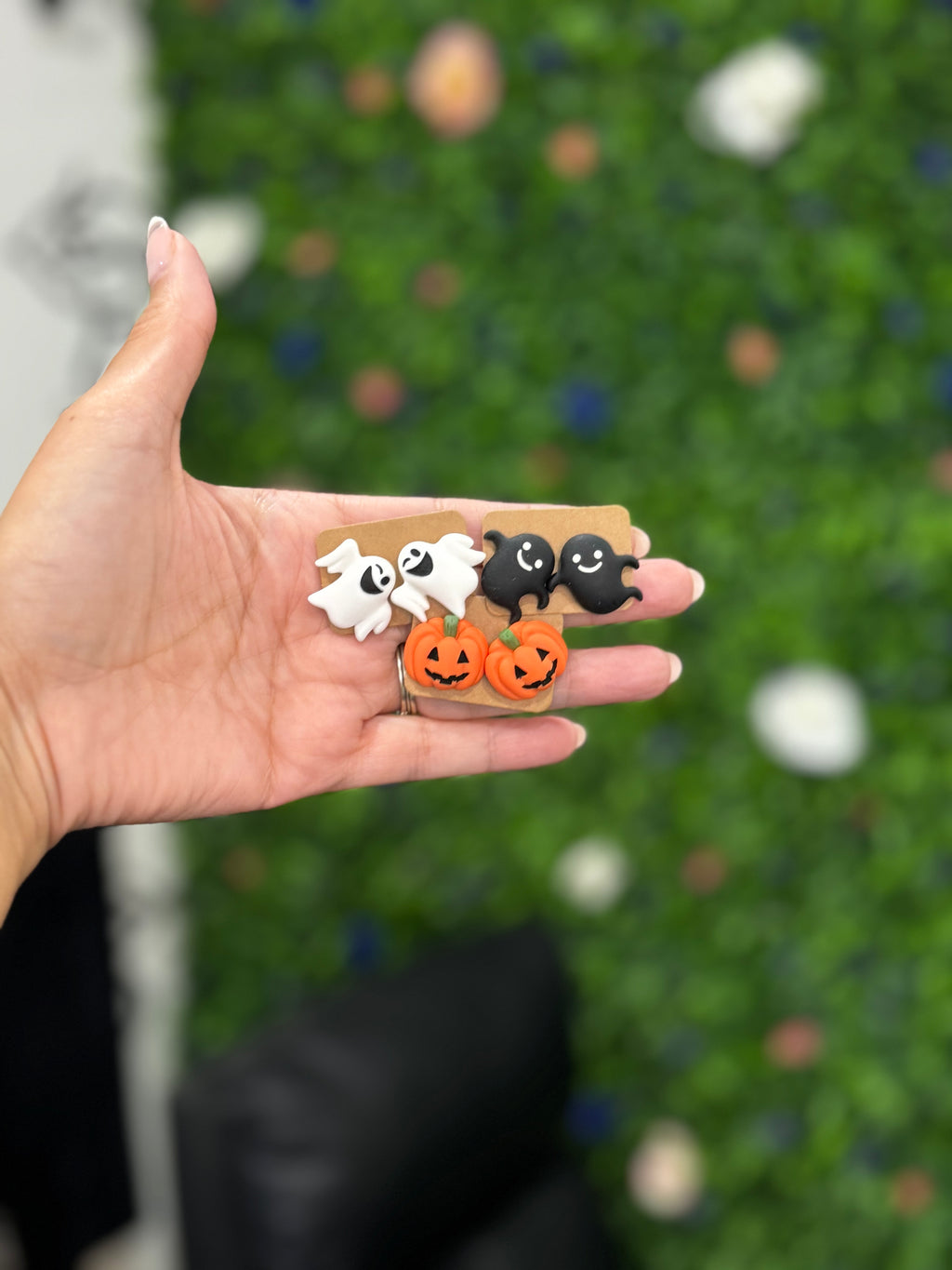 Halloween stud earrings