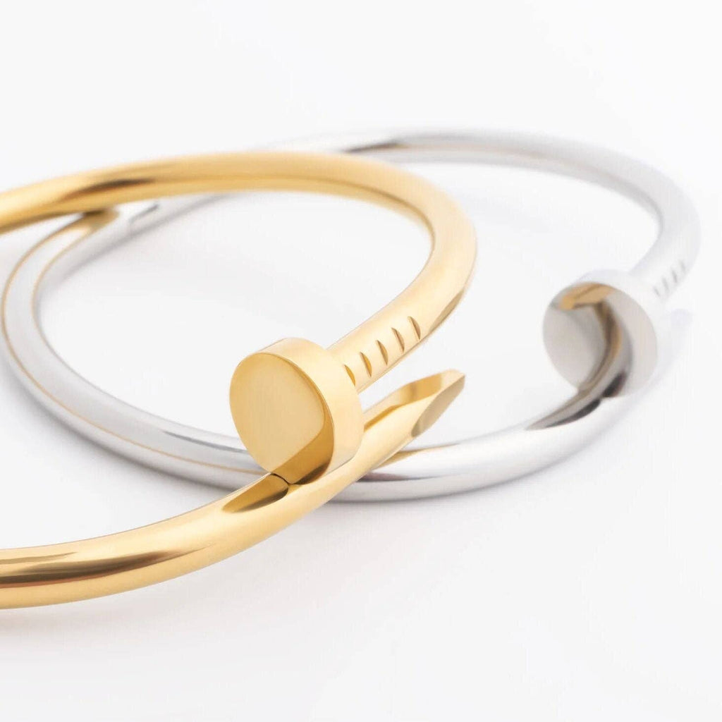 Nail Bangle 18K Gold