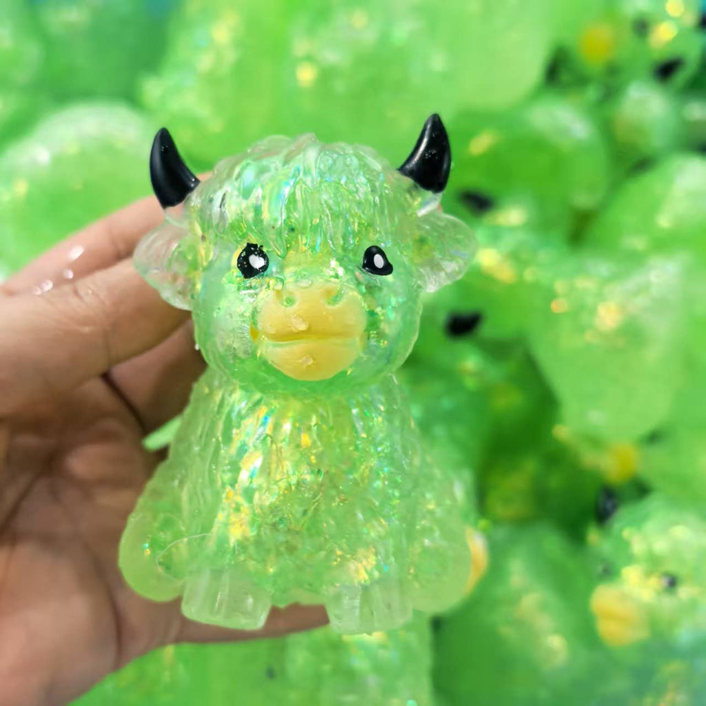 Highland cow squishy toy